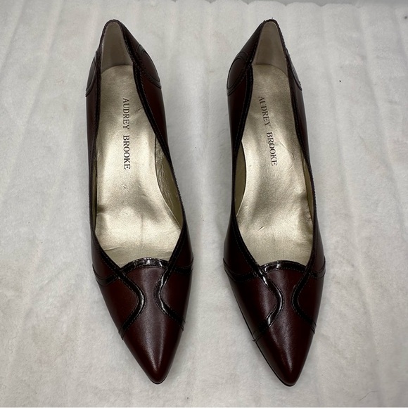 Audrey Brooke ♥️Brown Markham 2.5 in Heel Sz 6M - Picture 8 of 12